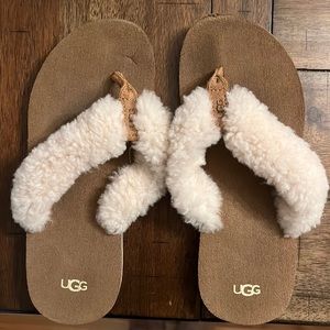 UGG girls flip flop slippers